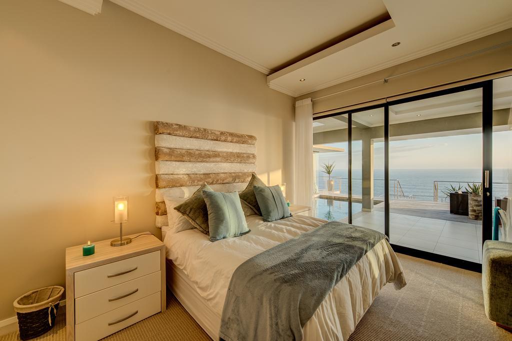 Bed and Breakfast Retreat On Cliff Knysna Esterno foto